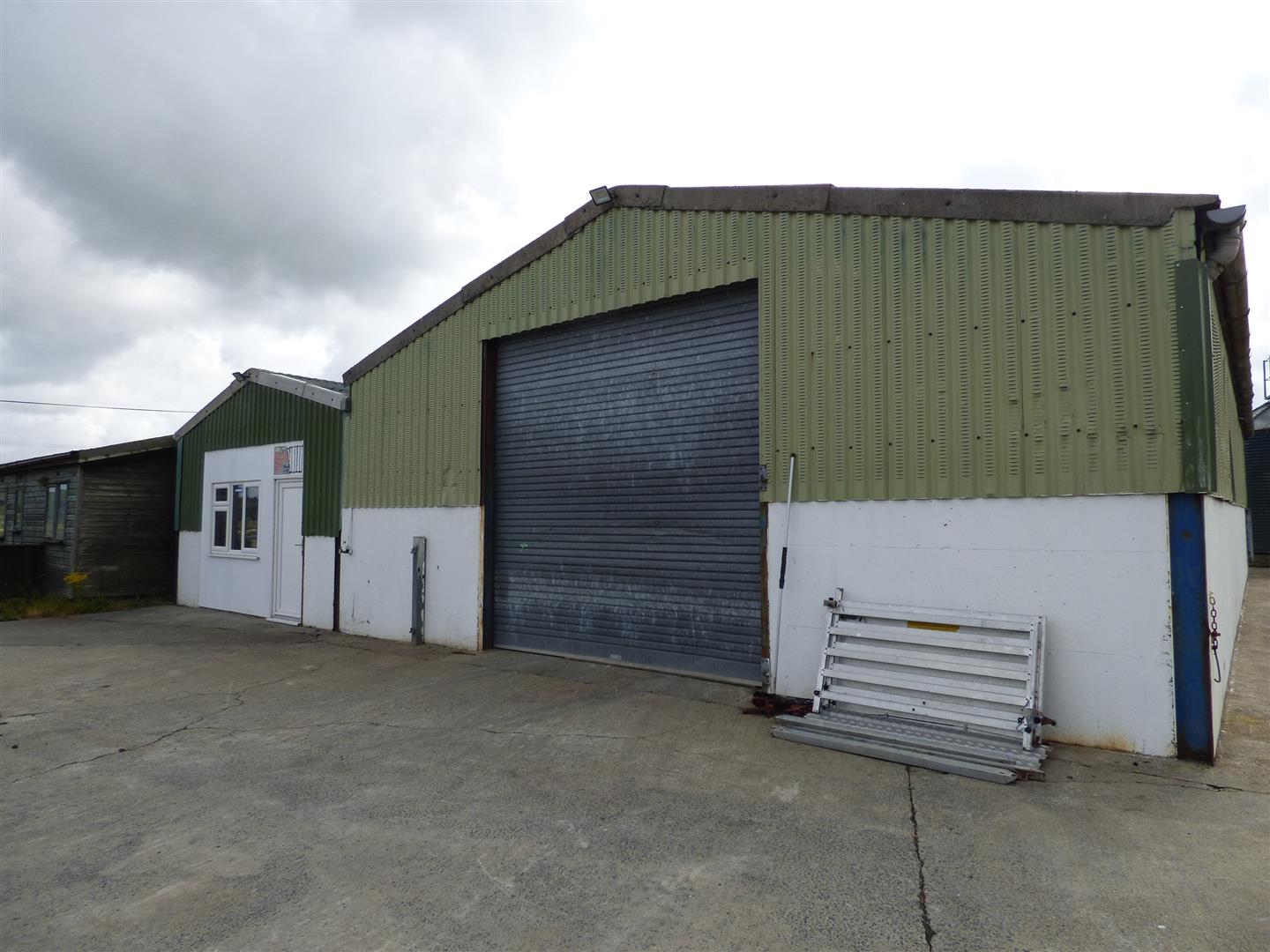 MACHINERY STORE